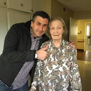 Meet your Posher, Dennis